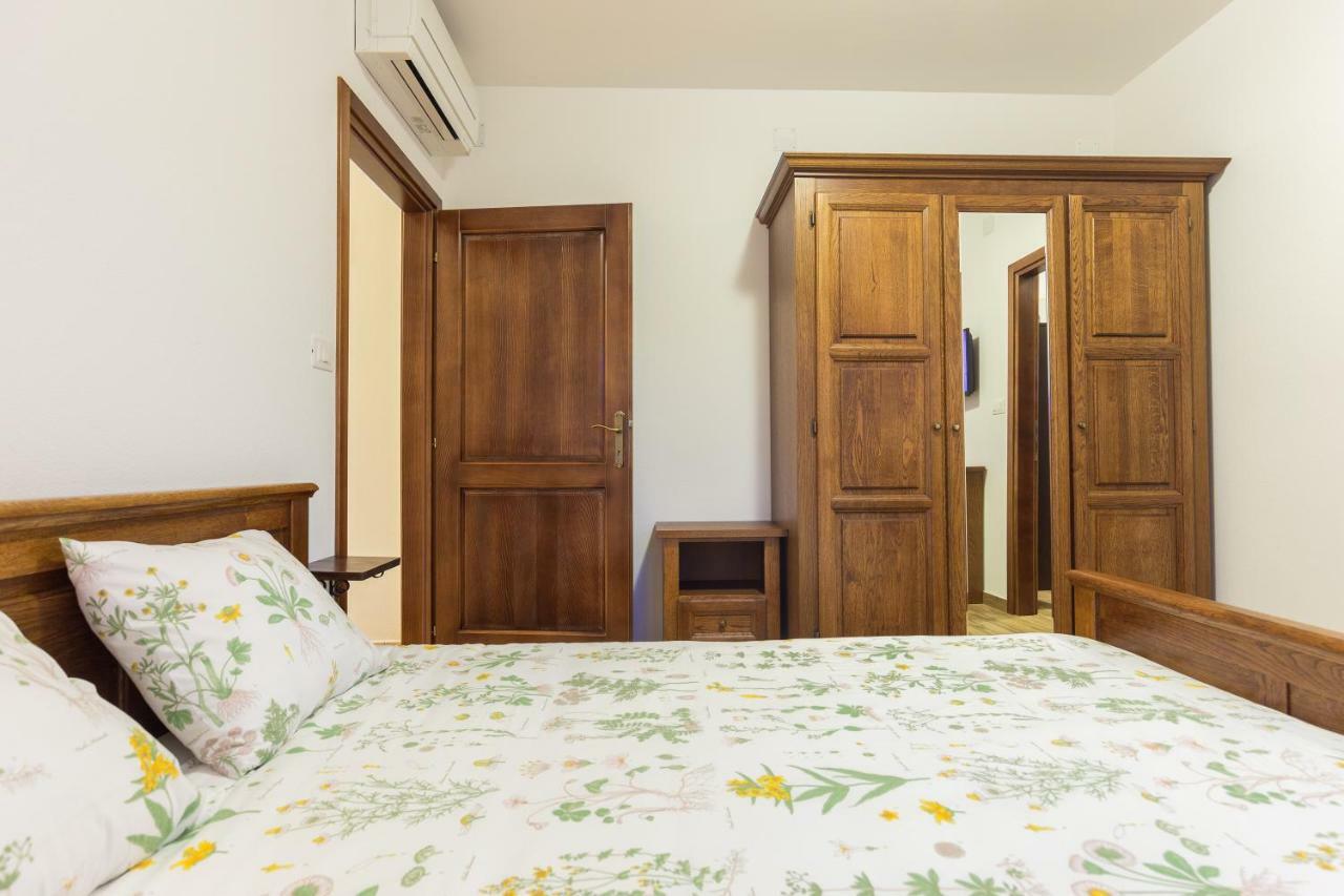 Vila Elida Pazin Luaran gambar